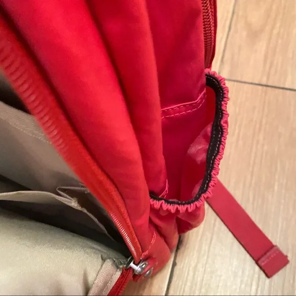 NWOT Big Pink Backpack w/ laptop pocket - Picture 7 of 13